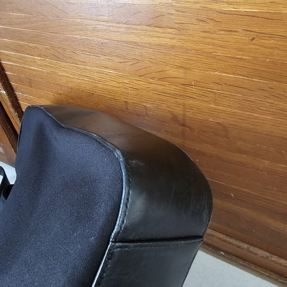 Salvatore Ferragamo Giancini Black Shoulder Bag Vintage 21 0195 GUC 2001 - Picture 12 of 14